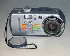 Reconditioned - Sony Cyber-shot DSC-P30 1.3MP Digital Camera 8235