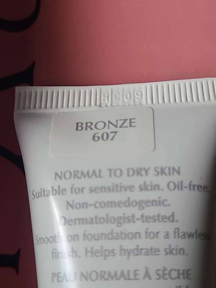 New In Box Mary Kay Full Coverage Foundation Bronze 607 Normal/Dry - Gray Cap - Image 2 of 4