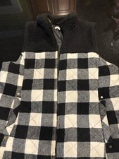 Women  s Vest