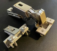 NEW Grass 3903, 2625110 Snap On hinge, Full Overlay w/ #048 Replica Base Plate