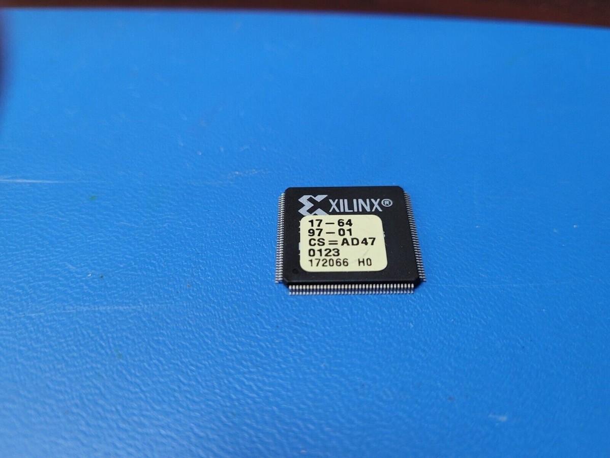 1 PC) XC95288XL-7TQ144C CPLD - Complex 3.3V 288-mc 144-Pin