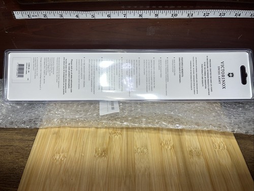 Victorinox Swiss Made Fibrox Pro Chef's Knife, 8-Inch 5.2063.20 NEW In Packaging - Picture 4 of 4
