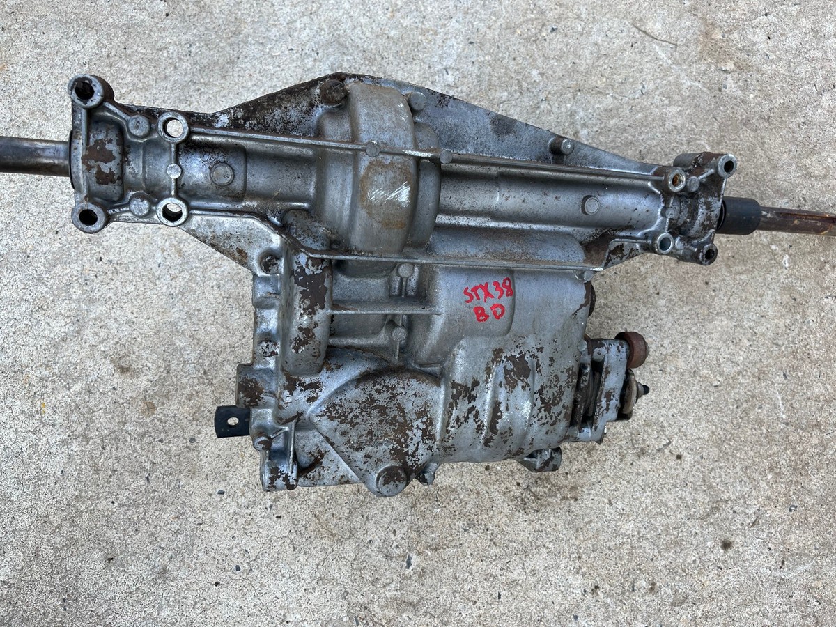 John Deere STX38 (Black Deck) Transmission Transaxle Spicer Dana