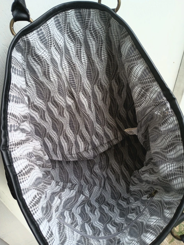 Antiguo Bolso de Hombro Acolchado de Bolsillo Azul Marino Y2K Grande De Gran Tamaño Clásico de Viaje Foto 3 de 4