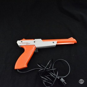 Nintendo NES Duck Hunt Zapper Gun NES-005 Orange (Tested)