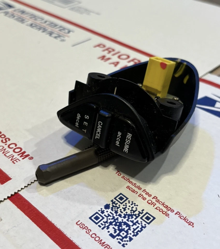 INTERRUPTOR DE CONTROL DE CRUCERO DEL VOLANTE ORIGINAL ACURA TL 1999-2003 OEM 36770S84A11 Foto 2 de 3