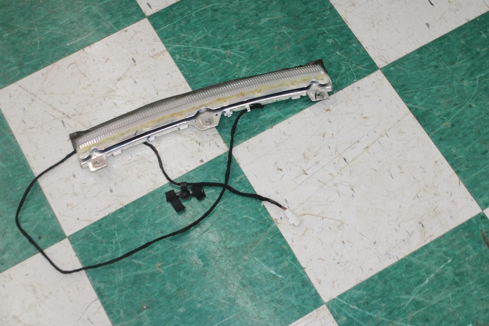 14-19 MASERATI GHIBLI Rear End Center MIddle 3rd Brake Light Unit Factory OEM OE
