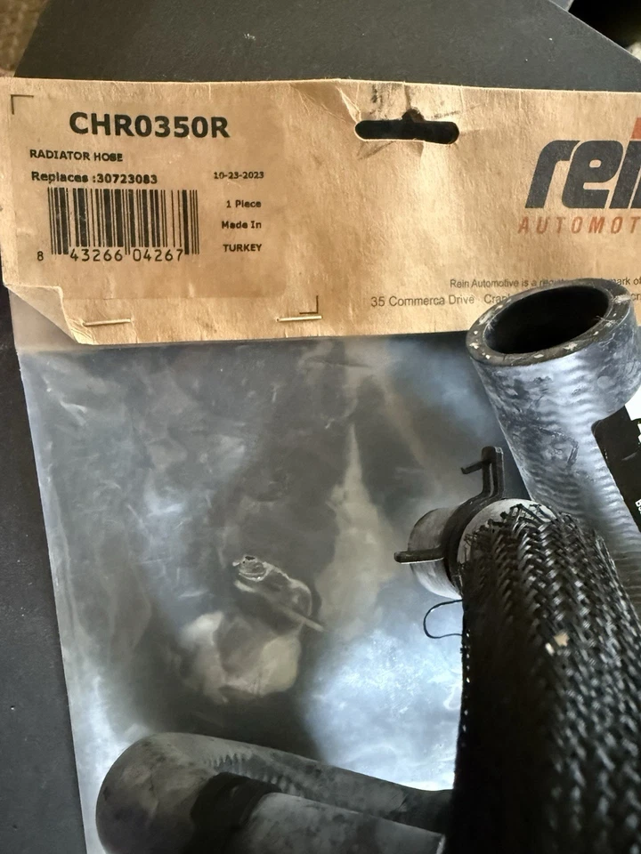 Manguera de refrigerante modular premium Gates 23744 para 04-13 Volvo C30 C70 S40 V50 Foto 2 de 4