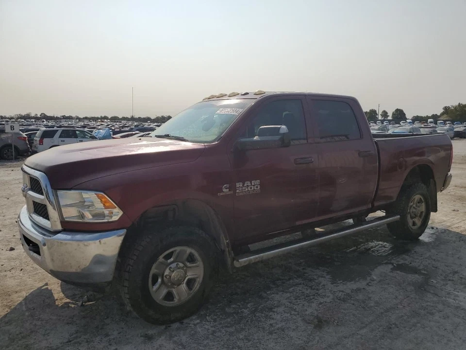 RAM 2500 2016 Front Door Trim Panel 681106 Foto 2 de 4