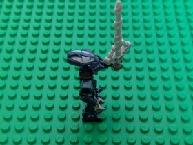 Lego Bionicle Minifigure Toa Mahri Hahli From 8927 (bio021) With Weapon!!