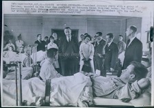 1964 Bethesda Naval Hospital President Johnson Marines Wirephoto 6X8 Vintage