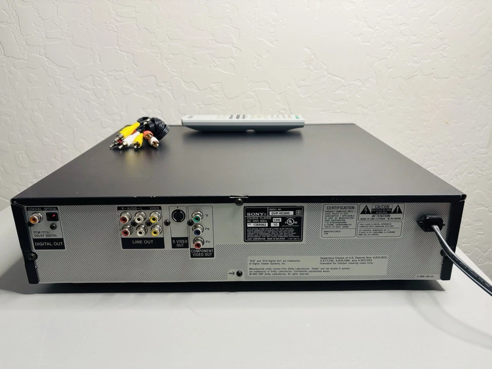 Reproductor cambiador de discos Sony DVP-NC600 CD DVD 5 probado con control remoto Foto 2 de 4