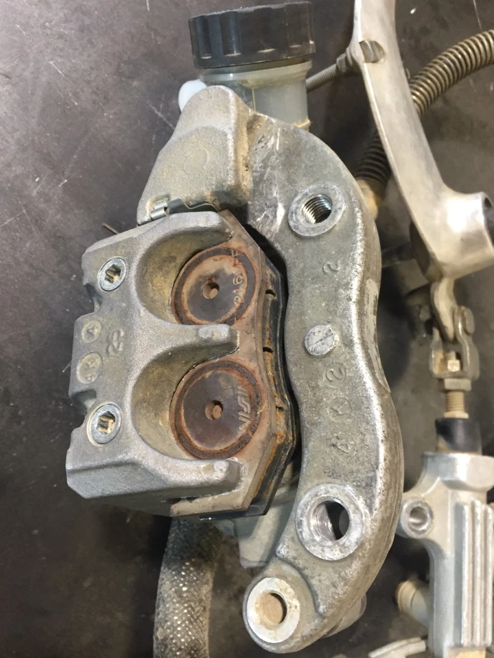 Pinza de freno trasera cilindro maestro Yamaha YFZ450R DOBLE PISTÓN OEM 2013-2023 #1 Foto 4 de 4