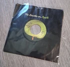THE BEATLES  1968  7" 45 RPM Hey Jude & Revolution Apple 2276 (EX Wax/G+ Sleeve)