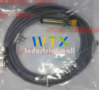 1X proximity switch SM1204POD3A2 PNP protruding head