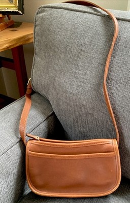 Vintage COACH Crossbody British Tan Butter Leather Shoulder Bag # E7D-9031/ USA