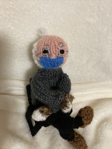 Bernie Sanders gehäkelte Strickpuppe Handarbeit - Bild 4 von 7