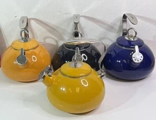 Chantal Classic Teakettle, 1.8 QT, Enamel On Steel, 2-Tone Harmonica Whistle