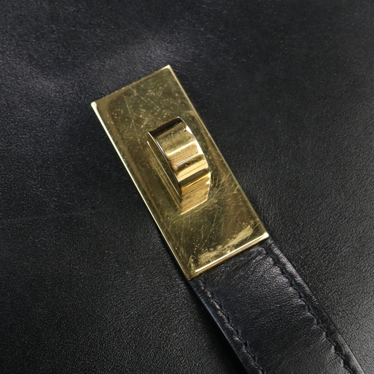 CELINE ブザス 16 18919 3BF8 38NO【ランク：A】 CELINE ブザス 16 18919 3BF8 38NO【ランク：A】 (CELINE