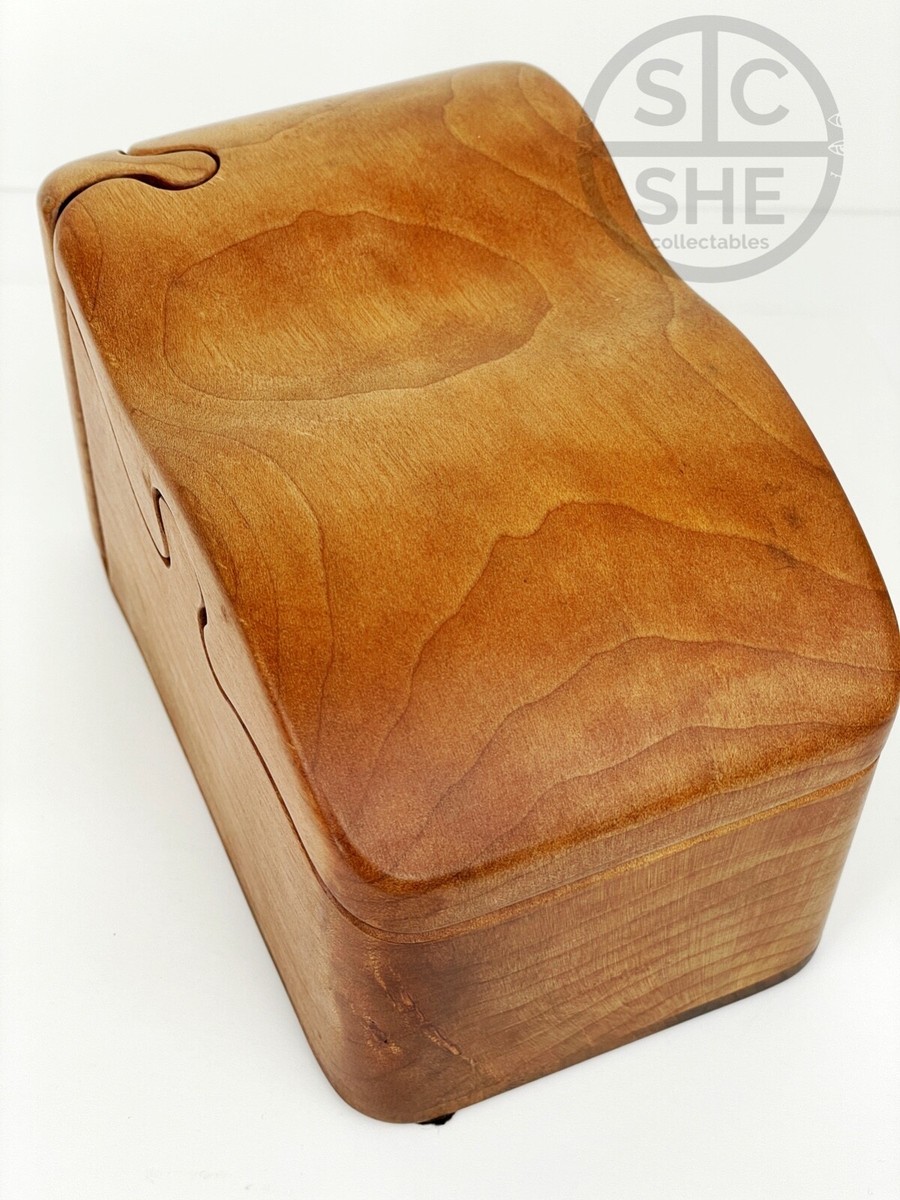 Fred & Marilyn Buss puzzle box | Handmade Maple and Walnut | RARE