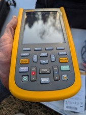 ⭐FLUKE 124B⭐ Industrial ScopeMeter 40MHz HandHeld Oscilloscope Scope Meter 124