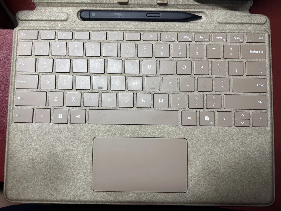 Microsoft Surface Pro 8 13" (256GB SSD 11th Gen Intel Core Processor 2.40... - Image 3 of 4