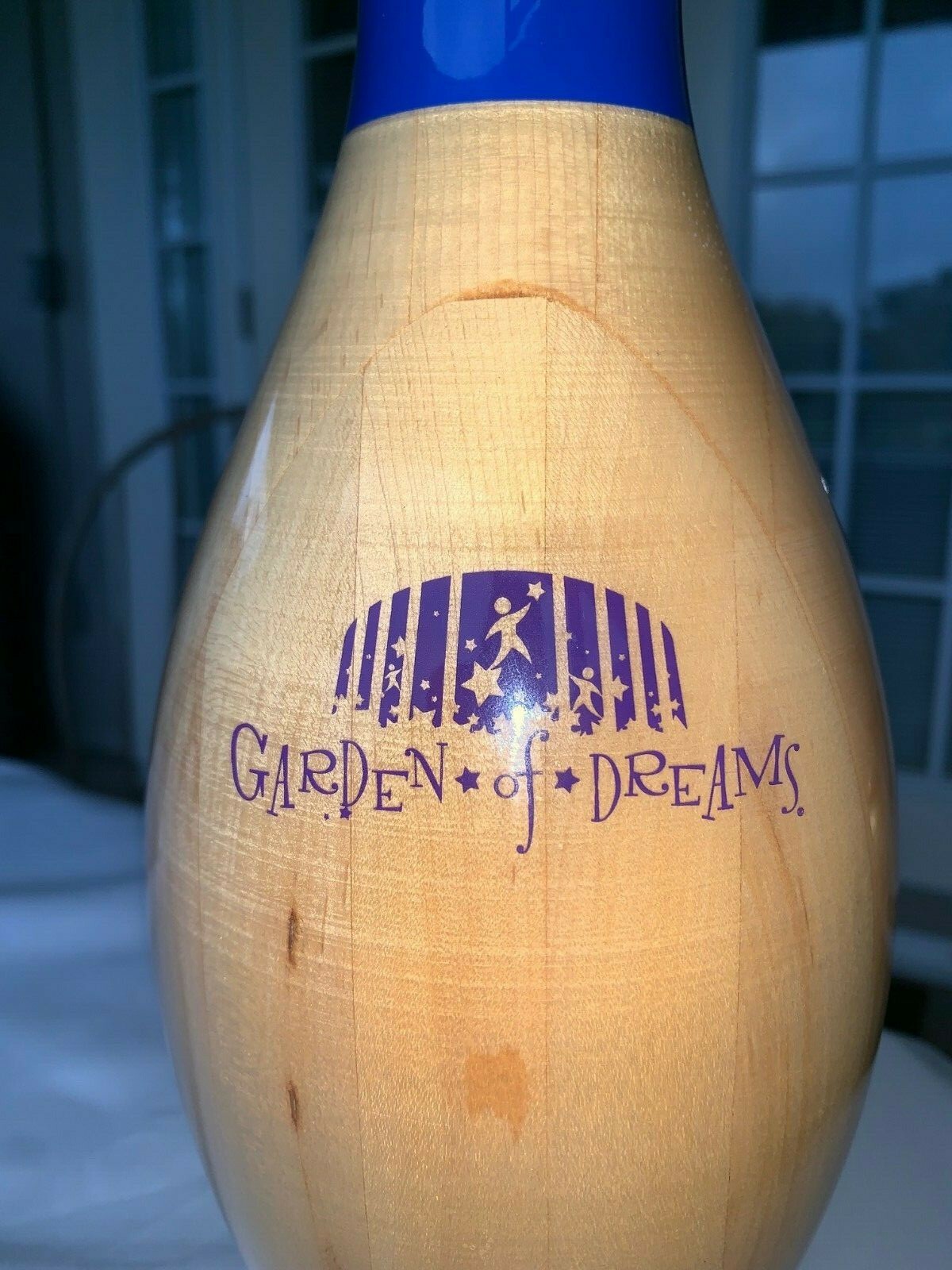 Rare New York Knicks 14 Bowl Unilever Garden of Dreams Charity Bowling Pin 