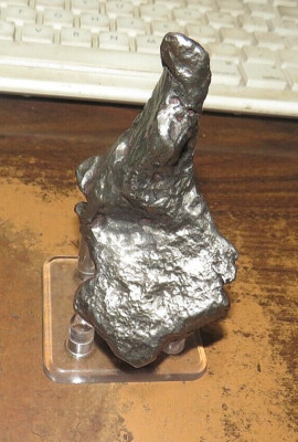 290 GM.  CAMPO DEL CIELO METEORITE AAA GRADE!! BEAUTIFUL BABY METEORITE; .63#