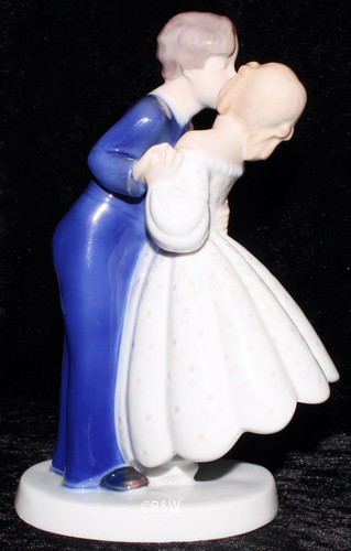 BING&GRONDAHL / ROYAL COPENHAGEN FIGUR #2162 "YOUTHFUL BOLDNESS" TOP 1. WAHL - Bild 5 von 8