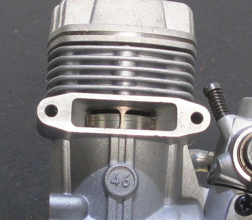 O.S.MAX-46FX 7.45cc 2 cycle glow engine with muffler for R/C airplane, used f/s - Image 4 of 4