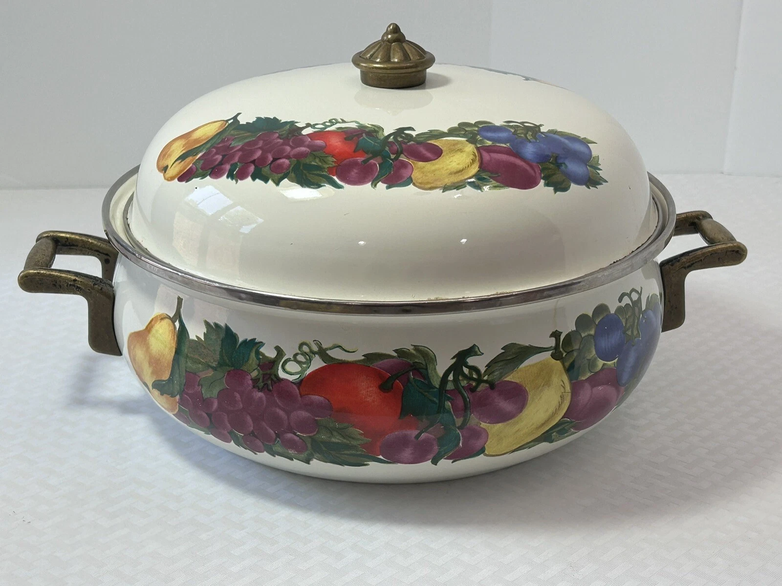 Vintage Enamel Pot Fruit All Over with Top & Handles Grannycore Dutch Oven Stock