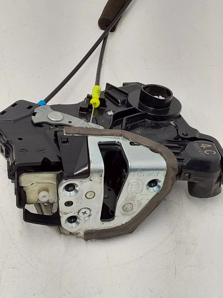 Actuador de cerradura de puerta trasera derecha Scion TC 2011 2016 OEM A046693 Foto 4 de 4
