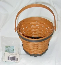NEW 1999 LONGABERGER MAY SERIES DAISY BASKET WITH HANDLE TIE-ON & PROTECTOR