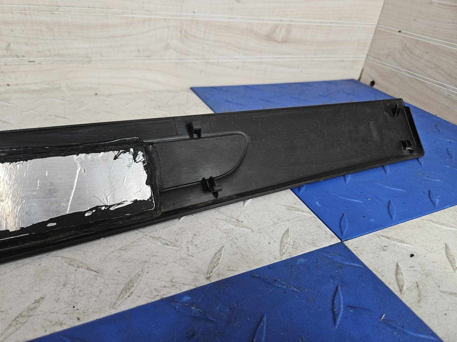 Audi R8 2017-2023 Left Door plate P/N 4S0853371A