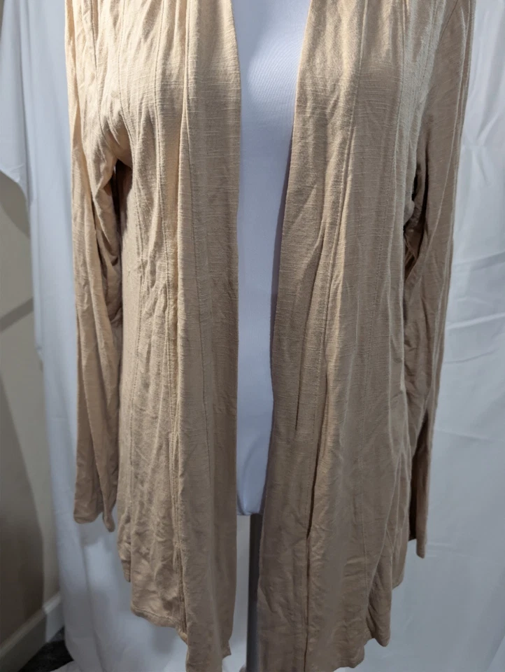 Cardigã feminino Coldwater Creek suéter tamanho pequeno aberto frontal drapeado bege boho - Imagem 3 de 4