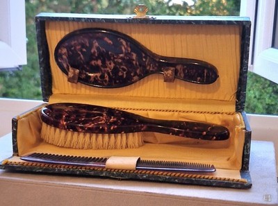 Fine Vintage German 3-Piece Vanity Set Faux Tortoiseshell Complete Cased C1930s