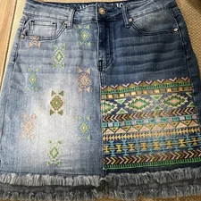 Hydrologic High Rise Skirt Soho Fray Hem Embroidered Denim Size 8
