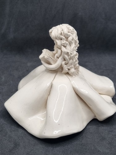 Barbara Lea Earthenware Pottery Girl With Book Figure Signed Collectable Rare - Picture 7 of 12