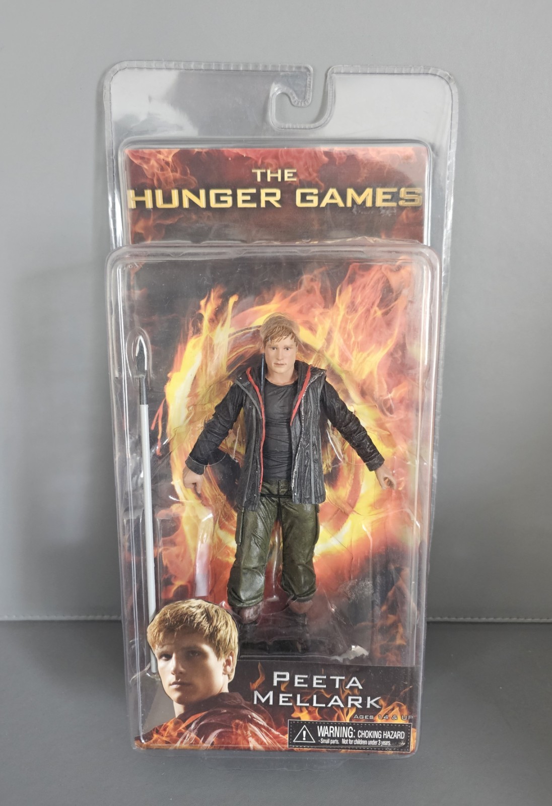 THE HUNGER GAMES PEETA MELLARK ACTION FIGURE NECA 6.5"" 2012