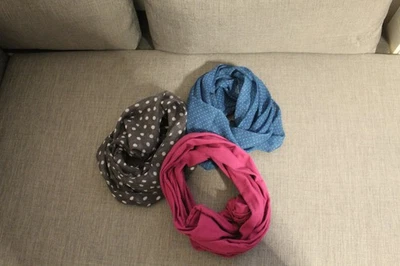 3 Loop-Schals für Mädchen, sehr guter Zustand - Bild 1 von 3