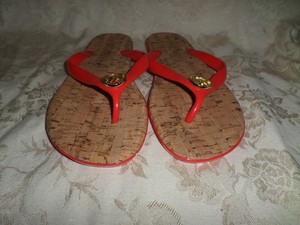 michael kors jet set jelly flip flops black