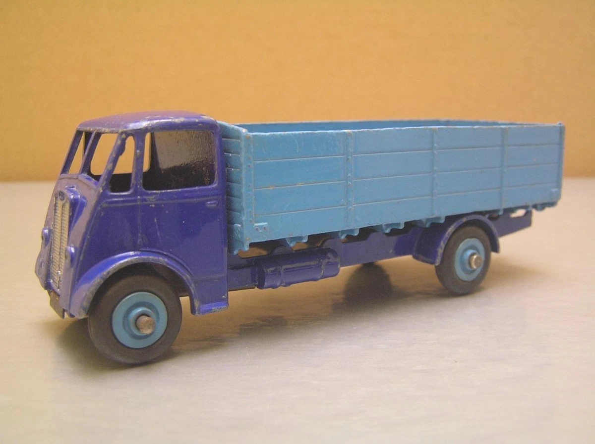 Dinky hotsell guy lorry