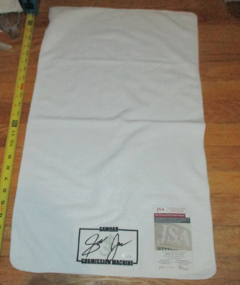 Toalla de lucha libre firmada por Samoa Joe certificado de autenticidad JSA AEW WWF WWE NXT ROH anillo de honor Foto 3 de 3