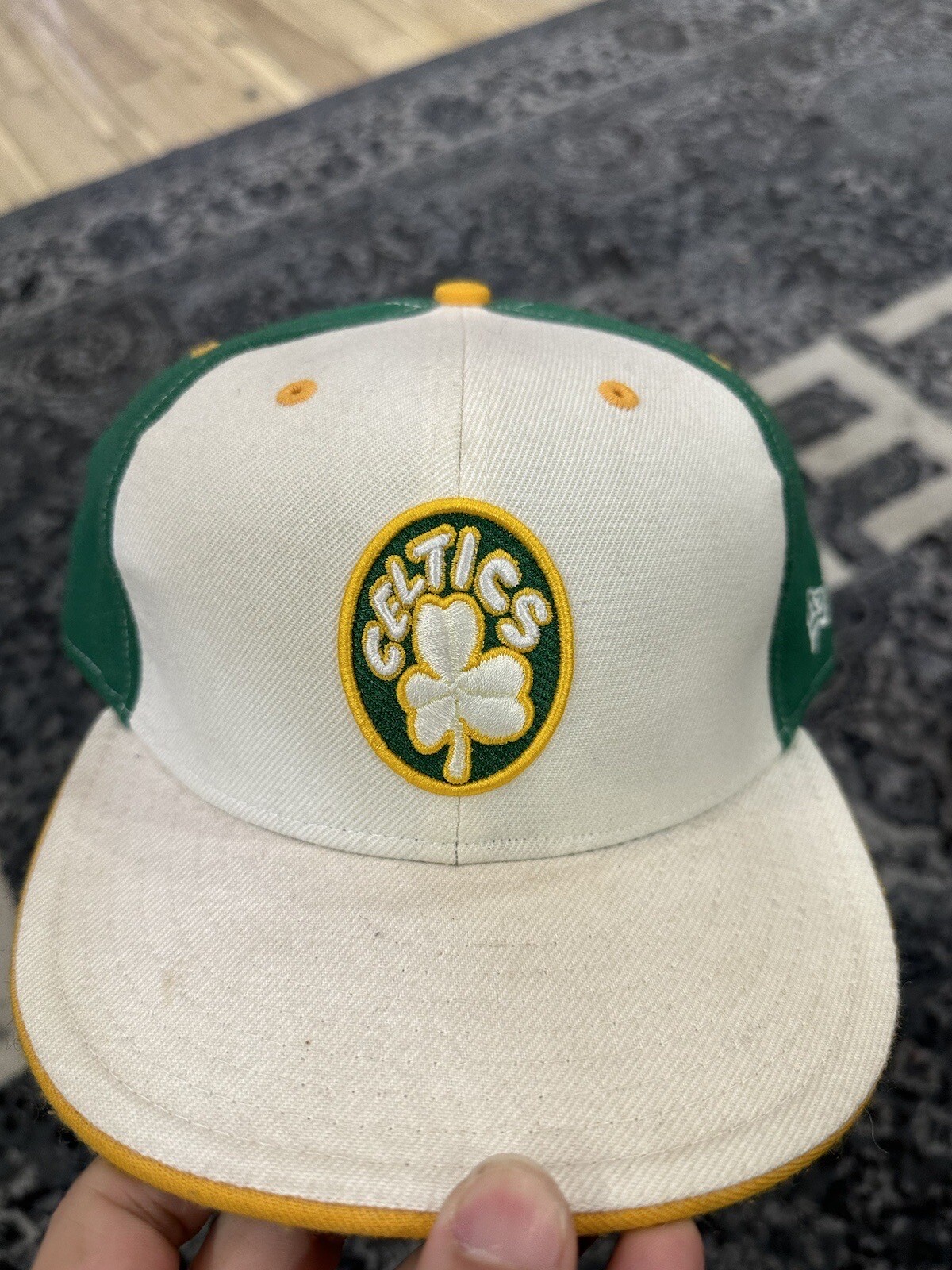 Size 7 1/2 throwback White celtics fitted hat