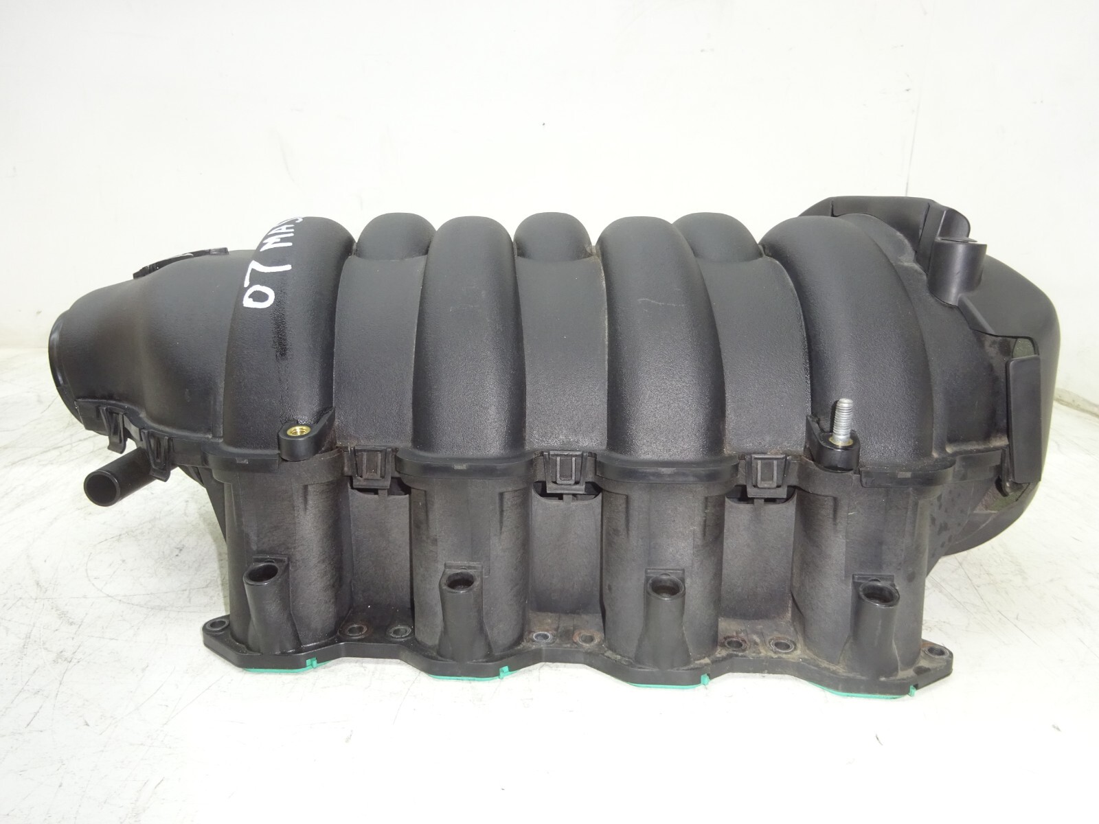 2004-2008 Maserati Quattroporte 4.2L V8 Air Intake Manifold OEM DE2209203