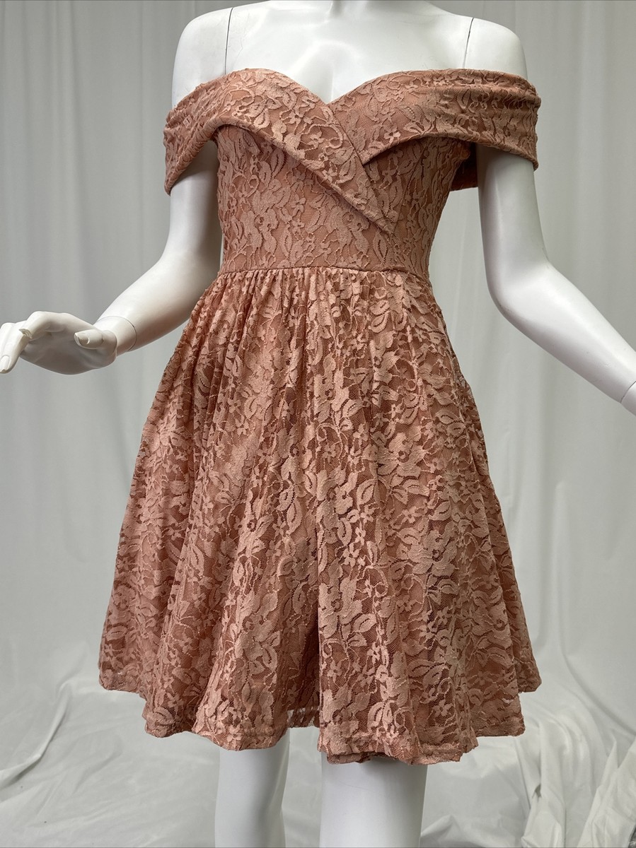 white lace dress in store The Gwendolyn Dress in White Chantilly Lace 00 / White Chantilly Lace main image 0