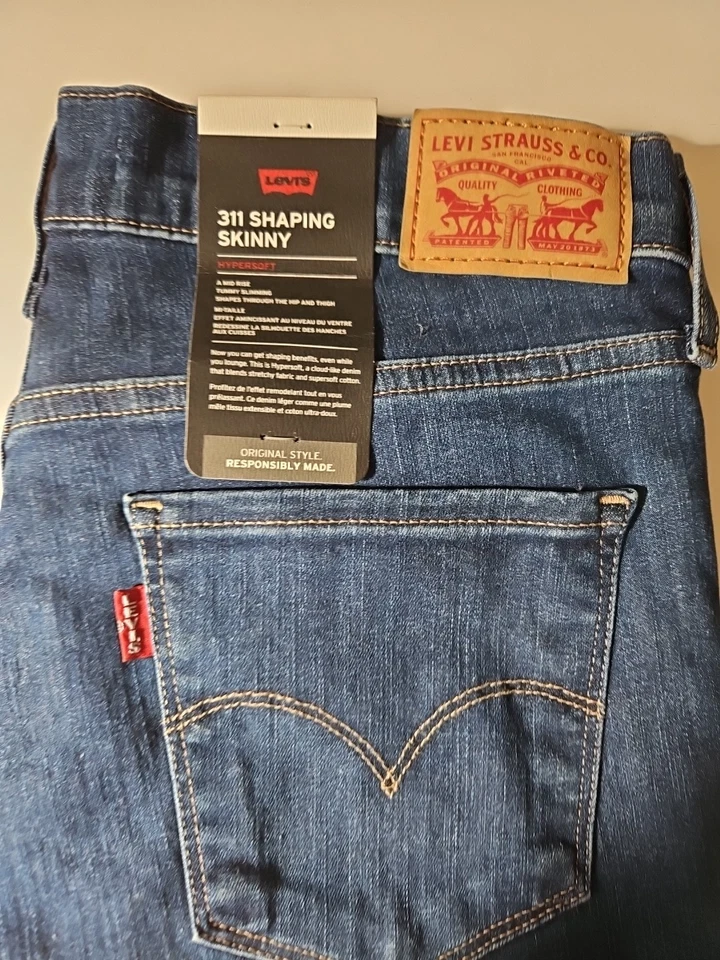 Levi's 311 Women's Shaping Skinny Blue Jeans Size W30 x L32, FREE POSTAGE  - Image 2 of 4