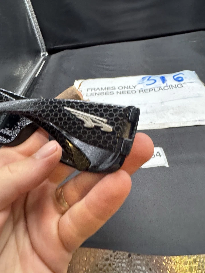 Gafas de sol deportivas grises Arnett Infamous - 4076 - 436/87 3N Foto 2 de 4