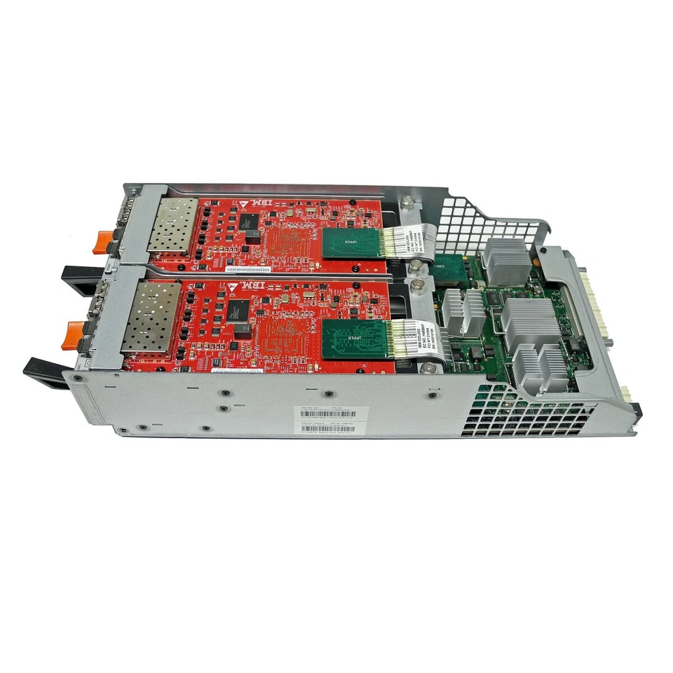IBM 01EK070 Storage Controller Canister per FlashSystem 840/900 +4 x 16 Gb SFP+ - Immagine 3 di 4