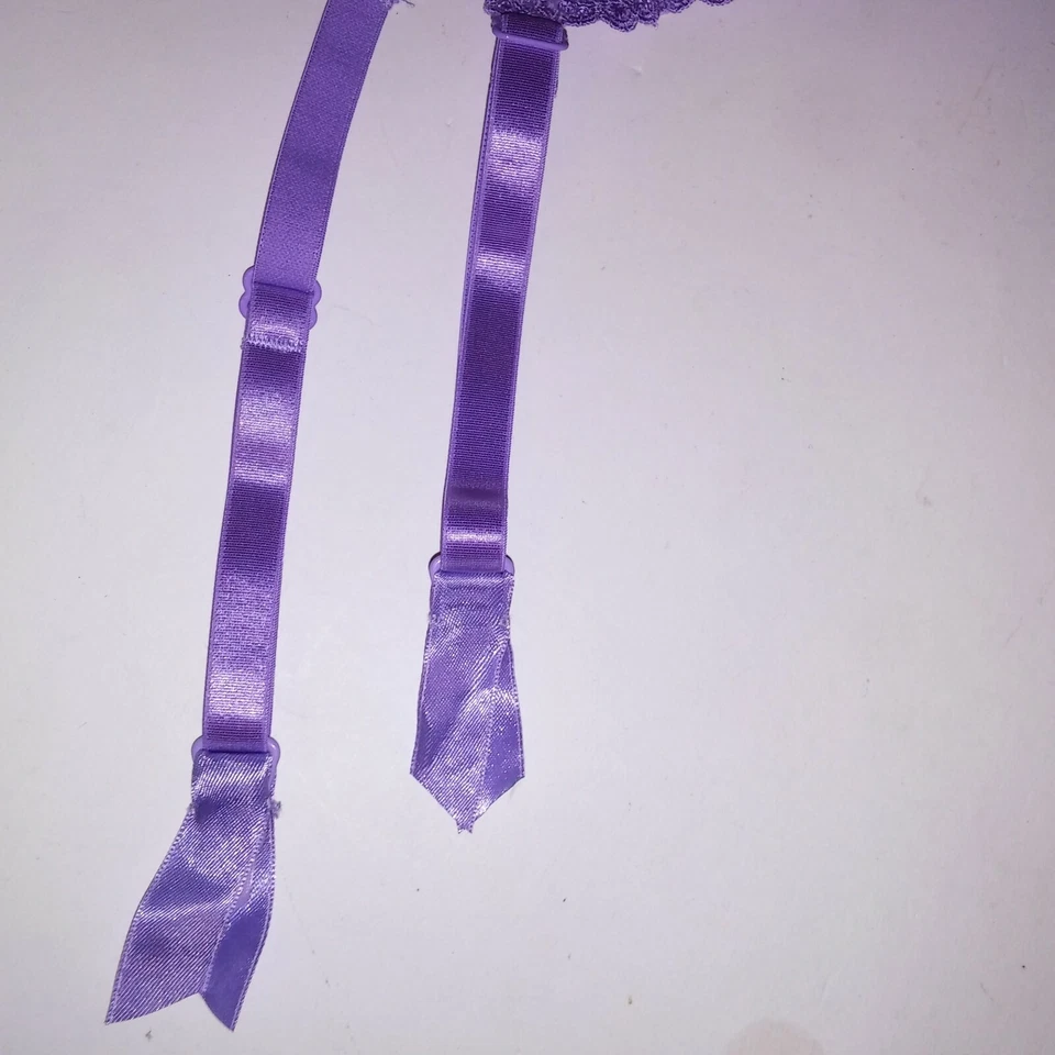 Fredericks of Hollywood Set 34C Bra  M/L Garter Purple Push Up Lace Lingerie - Image 3 of 4